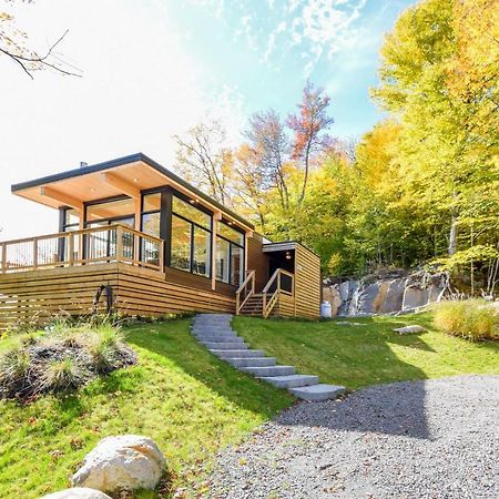 Modern Chalet With Mountain And Lake View By Reserver.Ca Sainte-Adele Exterior photo